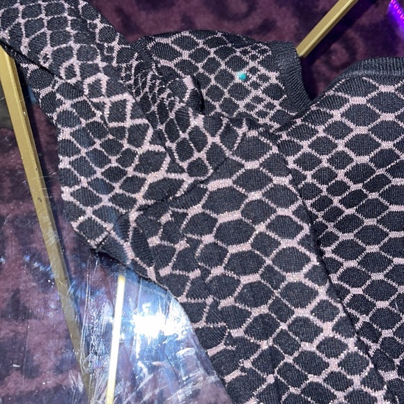 Sexy Sweater Dress - Picture 4 of 6